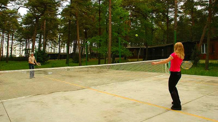 Kort tenisowy w ośrodku Terimex